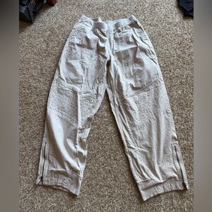 Women’s Anthropology Daily Practice pants size xs tan